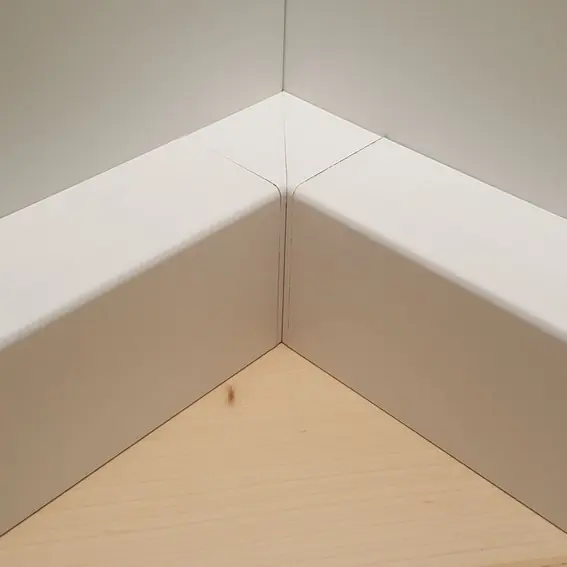 Angles intérieurs pour Plinthe Cache Tuyaux 720.9664.31 Noyau en MDF Angles de moulure de finition Blanc PROVISTON Prix Promo