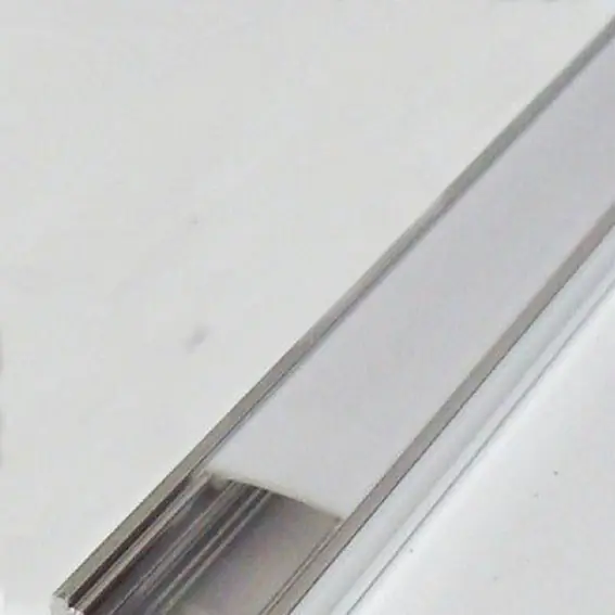 Cache clic blanc pour plinthes d‘éclairage LED Cache acrylique éclairage indirect 2000 mm Achetez Aujourd'hui