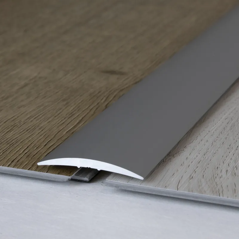 Affaire À Saisir Barre de seuil 37 mm type 07 aluminium anodisé