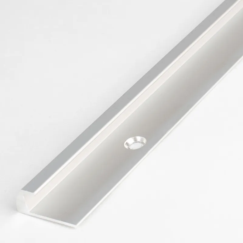 Super Prix Profilé de finition à emboîter pour sol stratifié hauteur 6M alu anodisé à visser