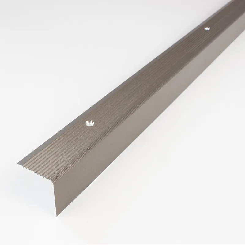 Nez de marche cornière 30 mm x 30 mm aluminium finition spéciale Expédition Rapide