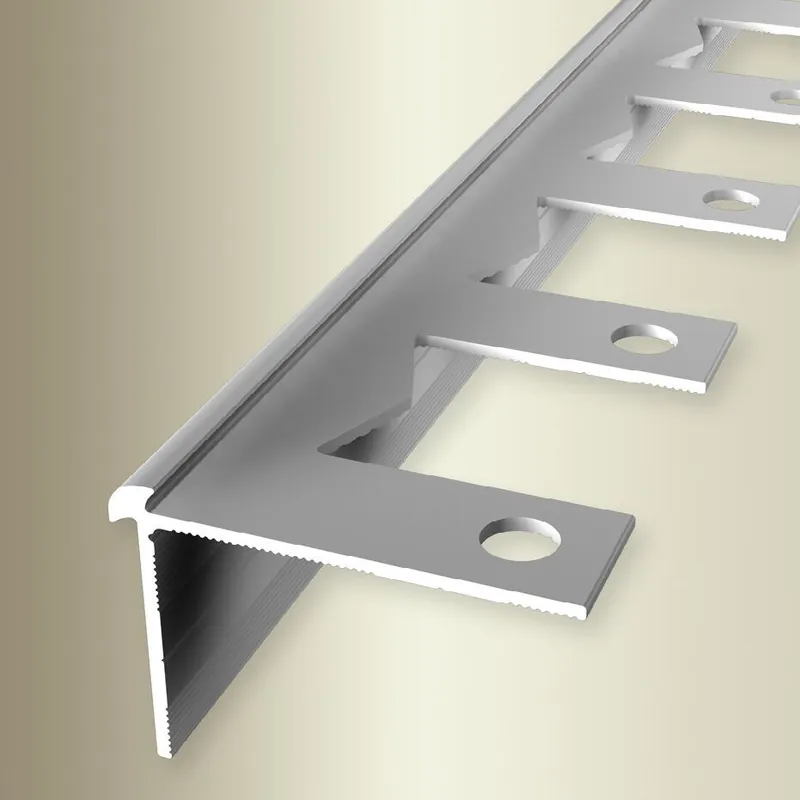 Prix Promo Nez de marche Largeur 39 mm Longueur 2500 mm Alu anodisé Facile à plier Découper