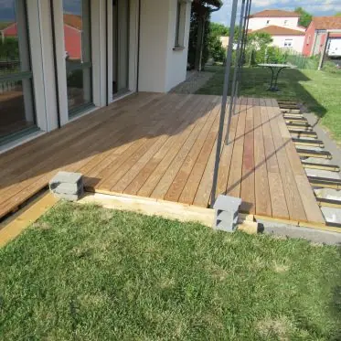 Nouveauté Lames de Terrasse Acacia Robinier Lisse, Classe 4, 22x120mm, longueurs panachées (au m²)